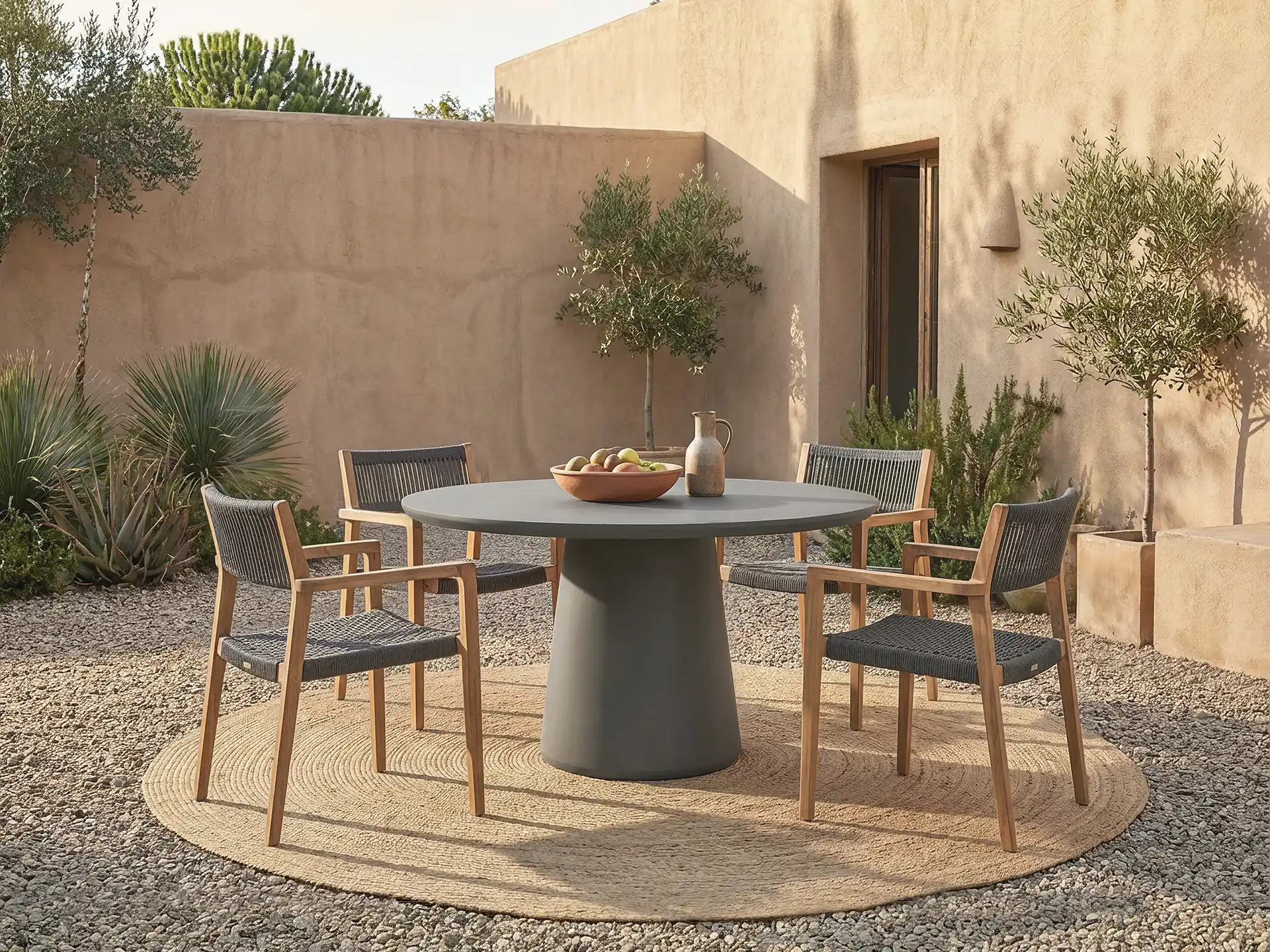 Grande table à manger ronde 鈥?2