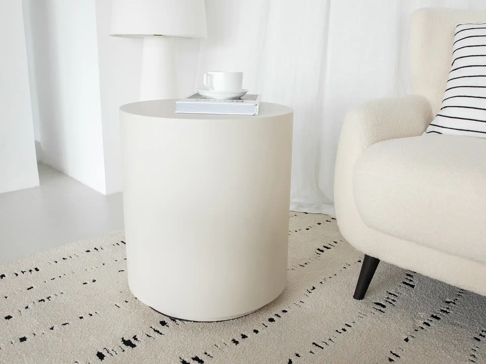 Grande table d'appoint 鈥?1
